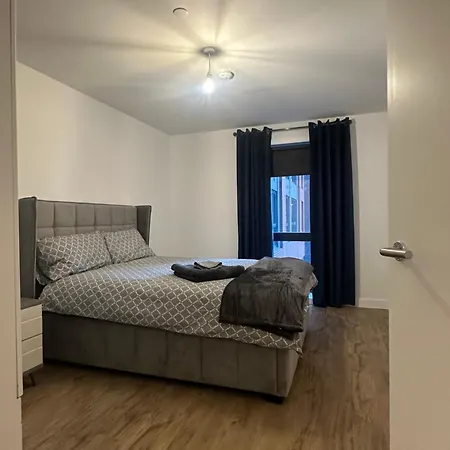 Luxury One Bedroom Apartment